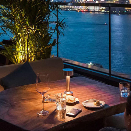 Lampara de Mesa LED Recargable con Diseño Retro